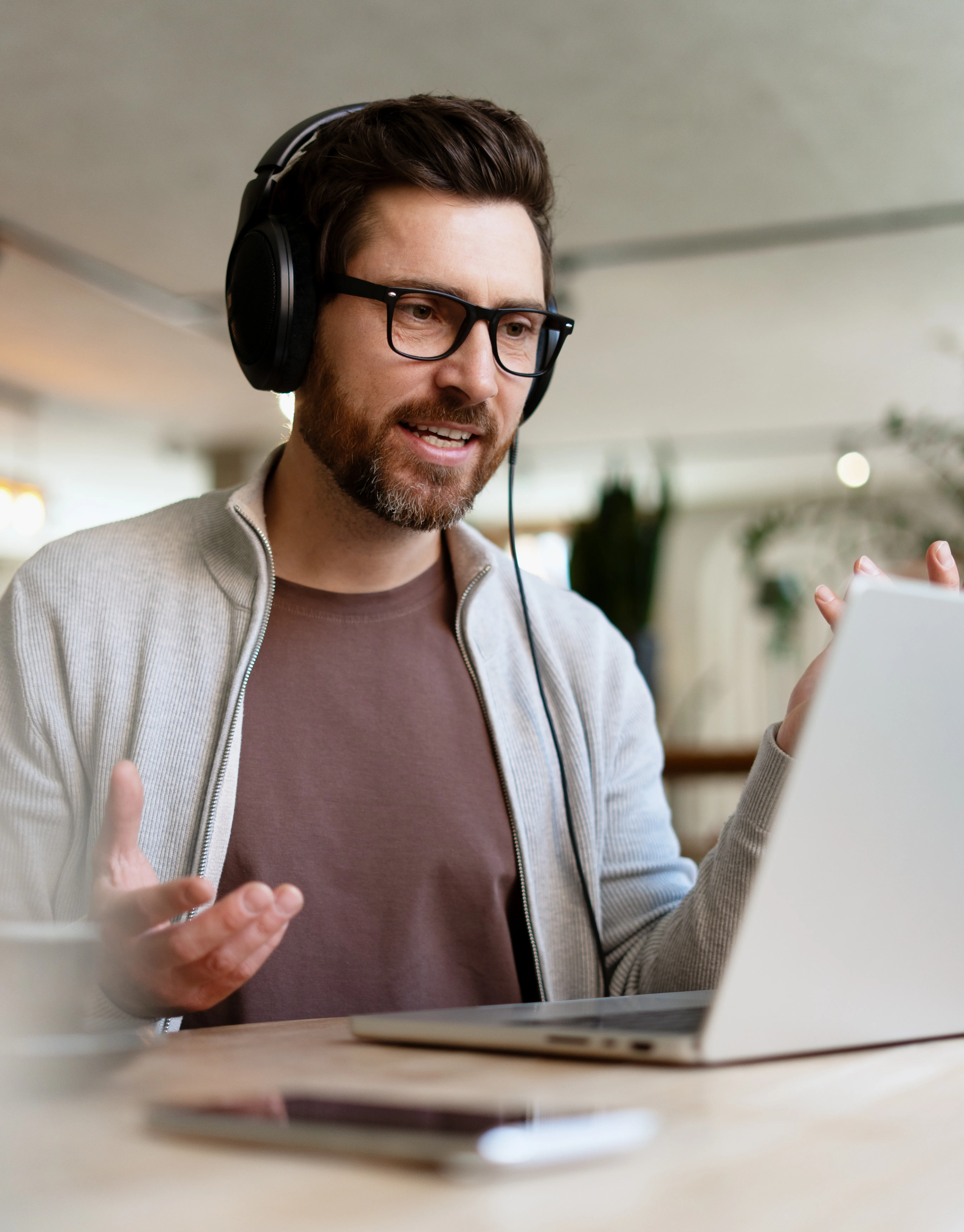 Remote professional using RingCentral as online meeting software.