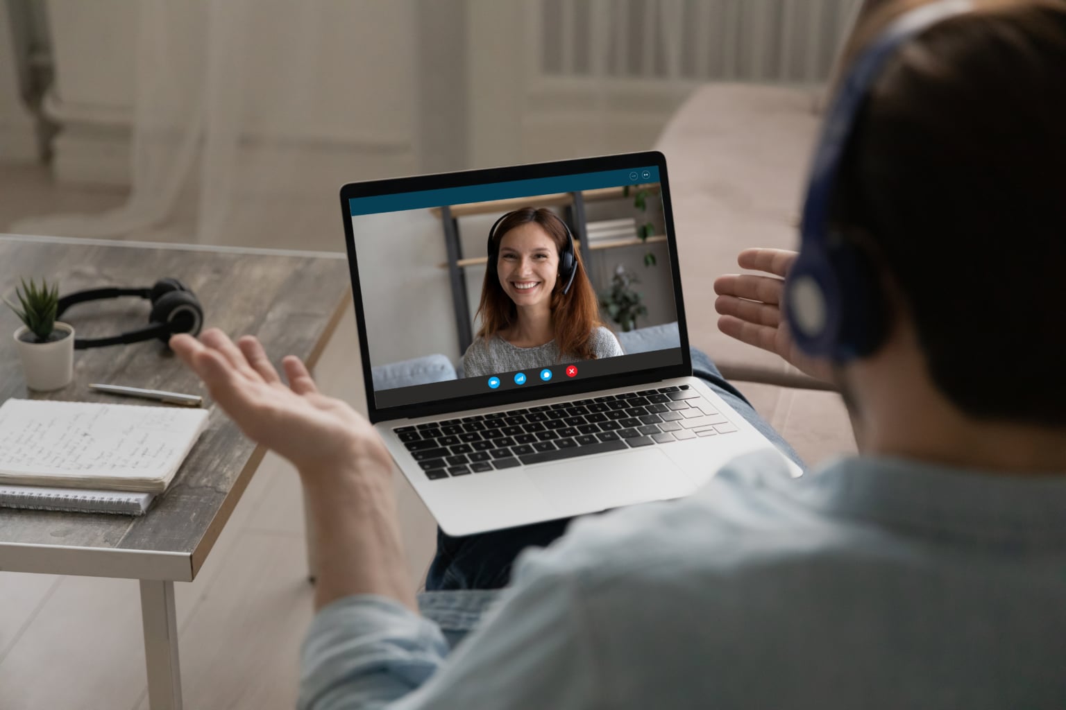 How to Manage Virtual Teams: An Essential Guide For Businesses ...