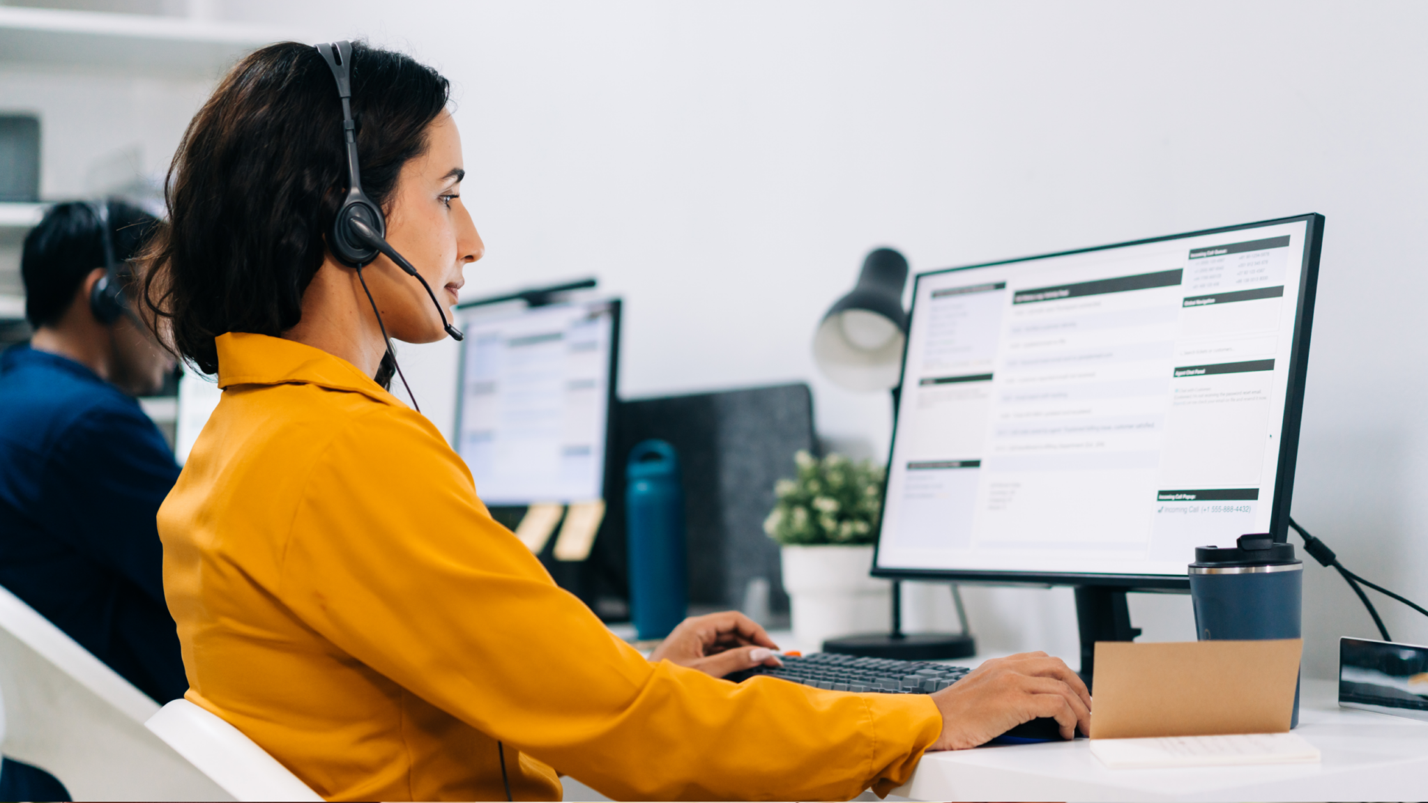 WFM analyst using RingWEM for contact center management